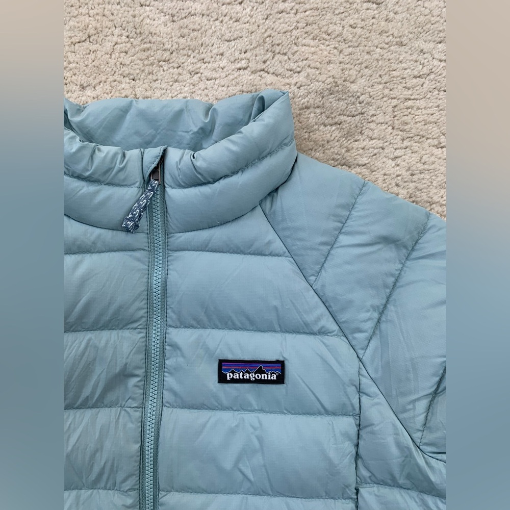 Patagonia Girls Size L, 12, Drop-Tail Down Sweater Puffer Coat in Thermal Blue - Picture 5 of 10
